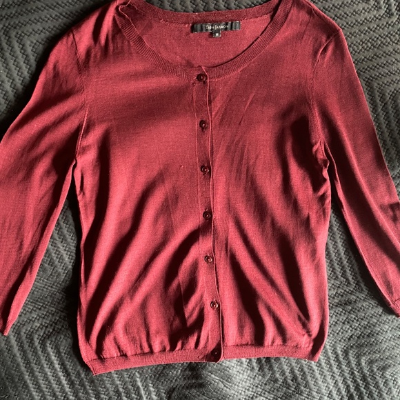 Cherry Girl Fine Merino Cardi ~Tara Jarmon ~ Ginno Cardigan ~ - Picture 2 of 11